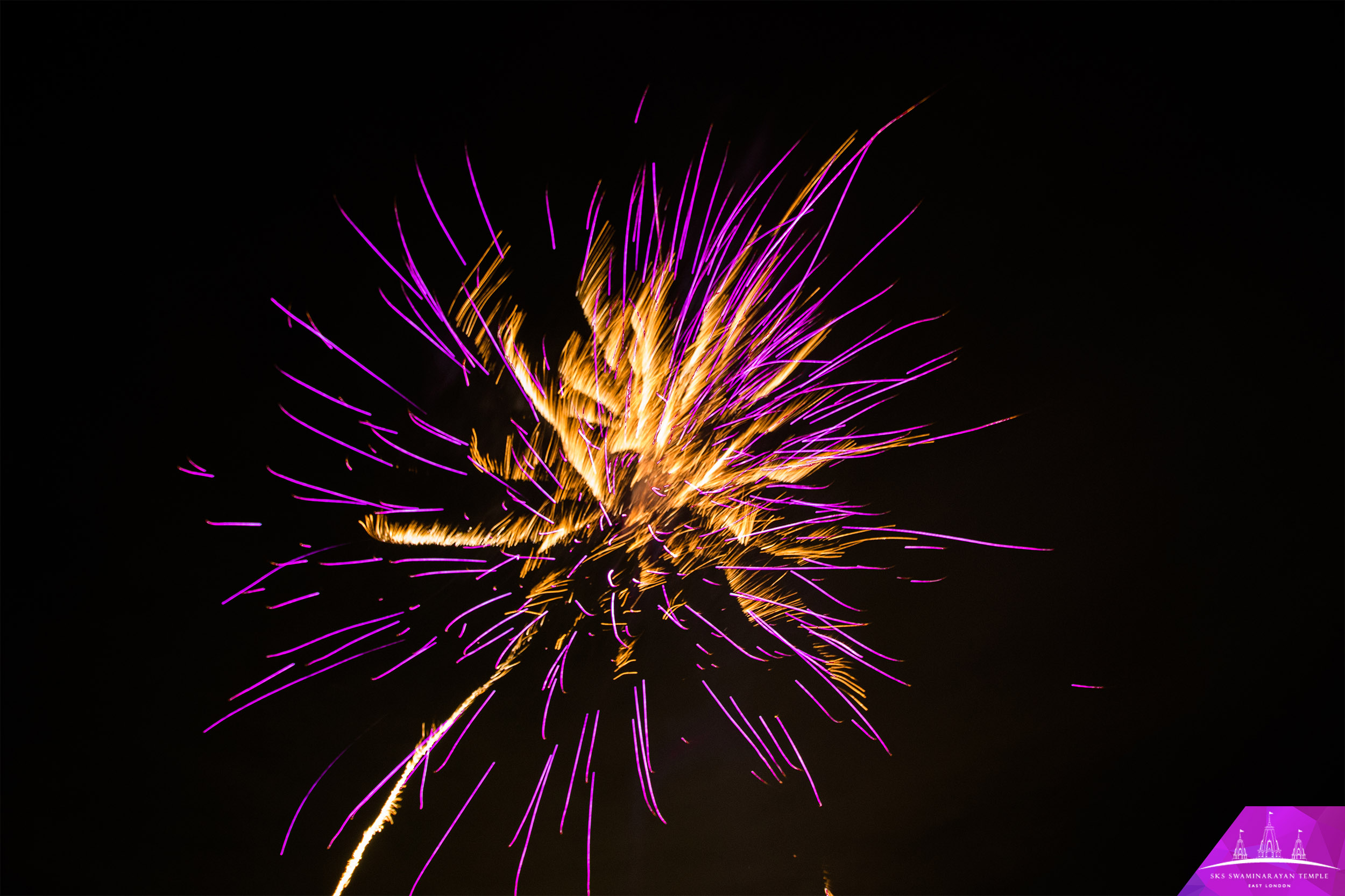 ©1987-2017 SKS Swaminarayan Temple East London